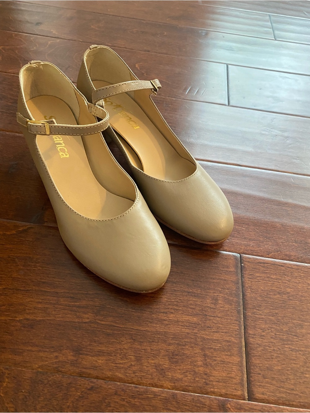 Só Dança CH61 Leather Character Dance Shoes Tan, Size 7.5 W 1.5" Heel Charlotte
